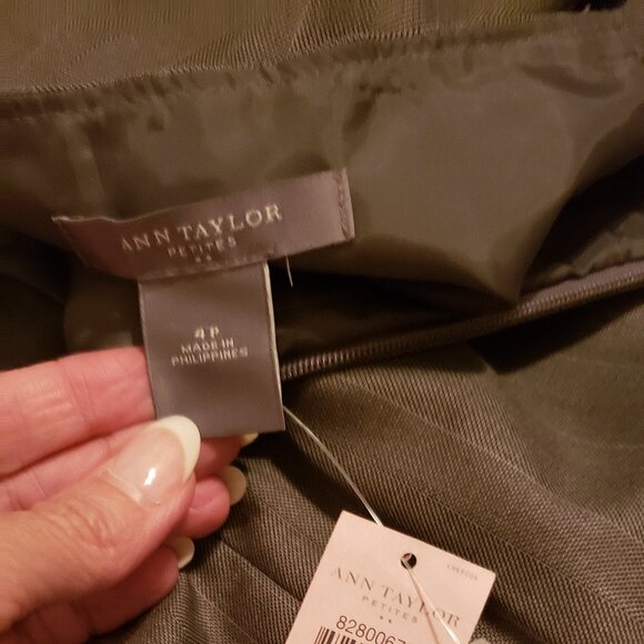 Ann Taylor 4 Petite NWT - Picture 4 of 6